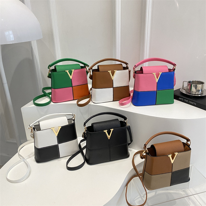 Chic V-Logo Mini Totes Bags Lu - Women Bags Louis Vuitton recension och pris